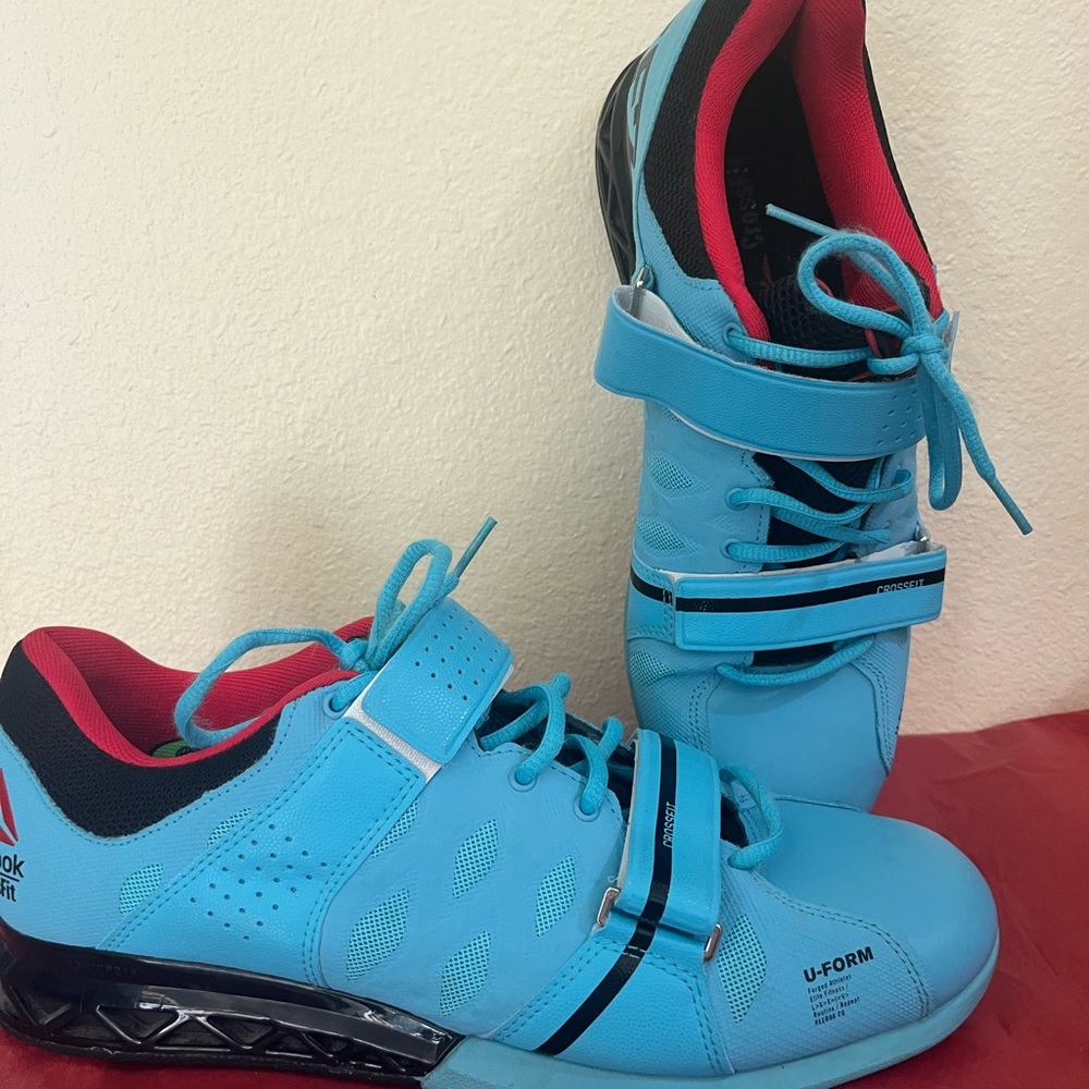 Reebok Crossfit CF7 mens size 10.5  for Weightlifting Blue Color